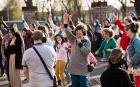 Gu�rande�: un spectacle participatif in�dit  dans les cours d��cole